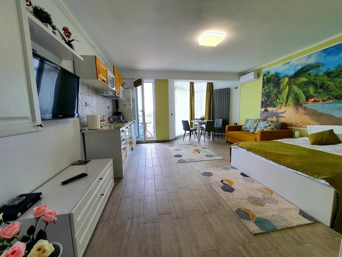 Alezzi Majestic Apartments 115 Năvodari Extérieur photo
